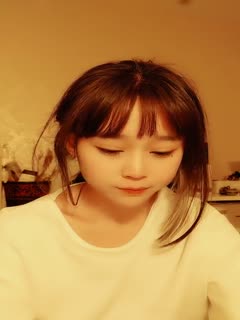 小妖精抬起臀嗯啊喷水h视频