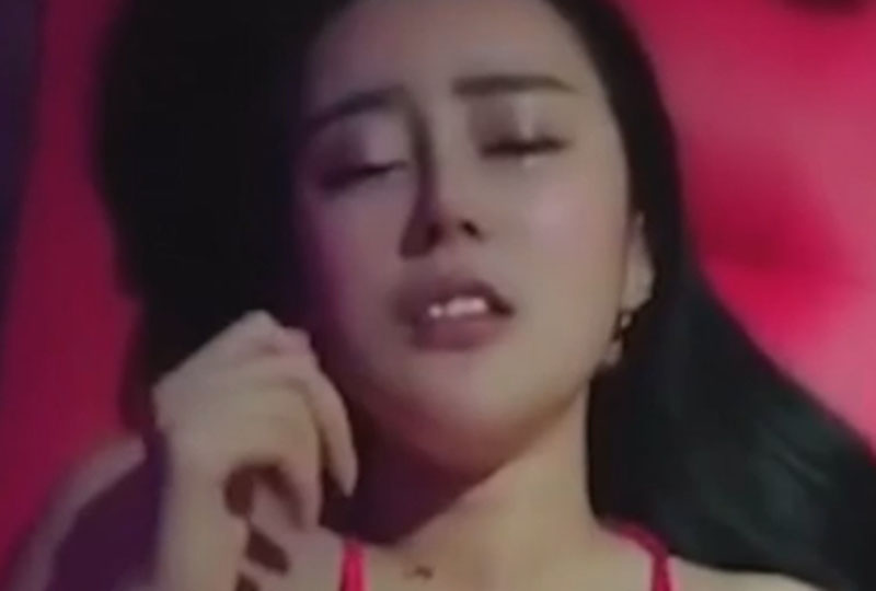 在线观看亚洲视频