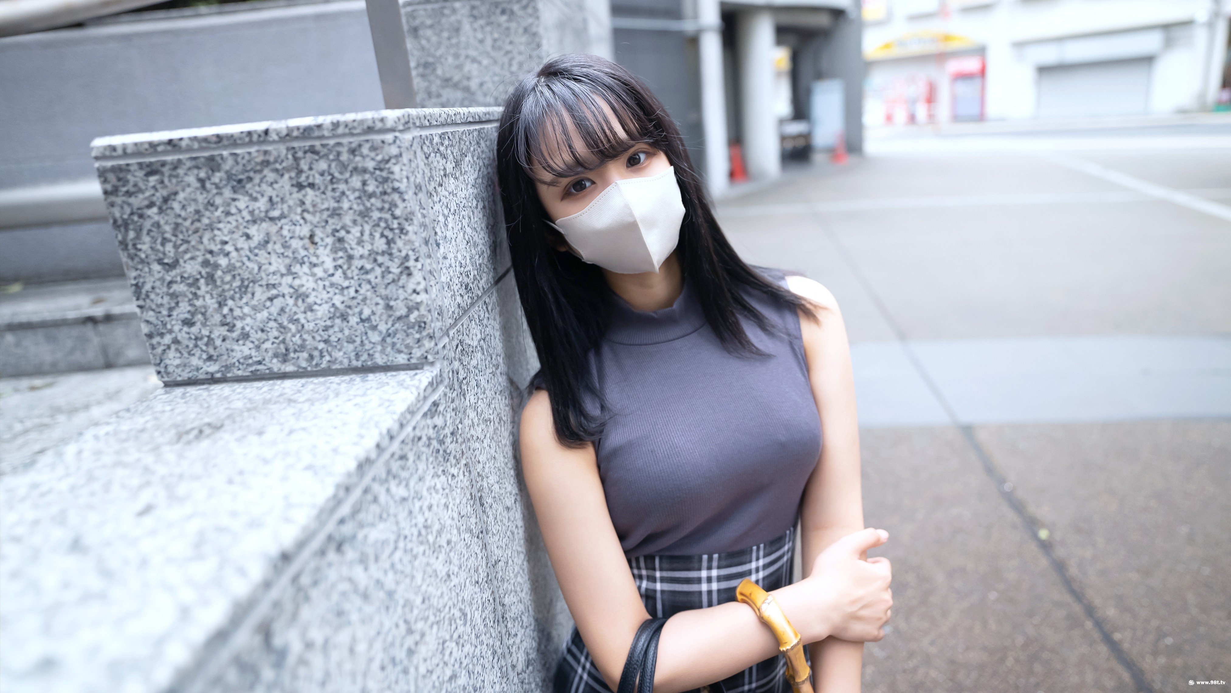 经常请吃饭的漂亮姐姐免费完整版