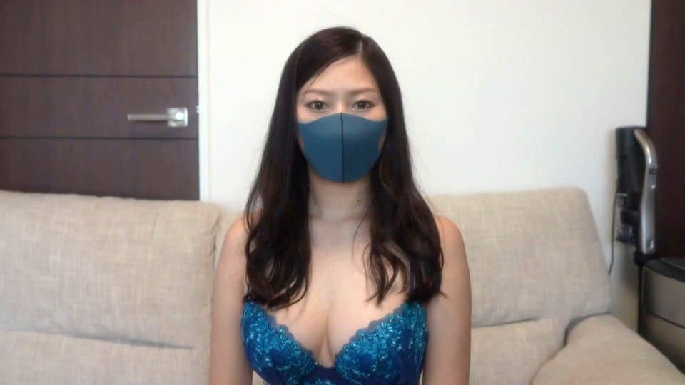 毛茸茸**丰满张开腿呻吟性视频