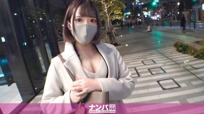 丰滿大屁股裸体女人的阴户和性交