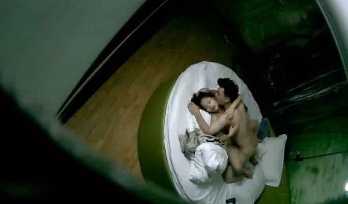 夜总会做爱视频