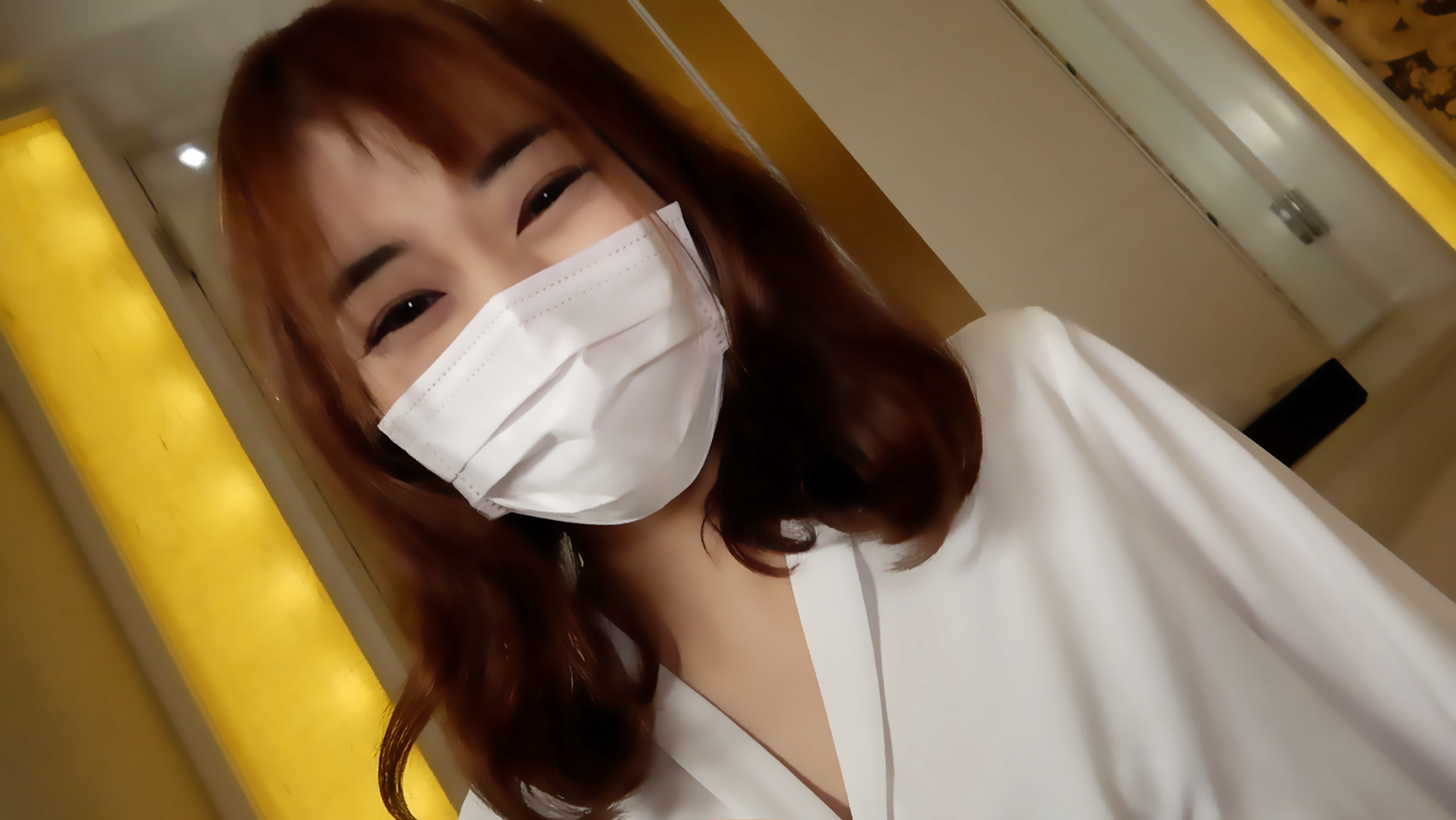 美女尿尿视频