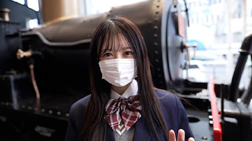 高中上课硬了女同学帮我口