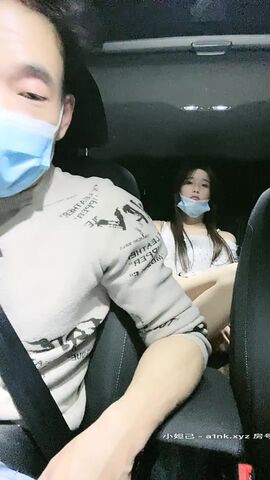 丰满的女大学生