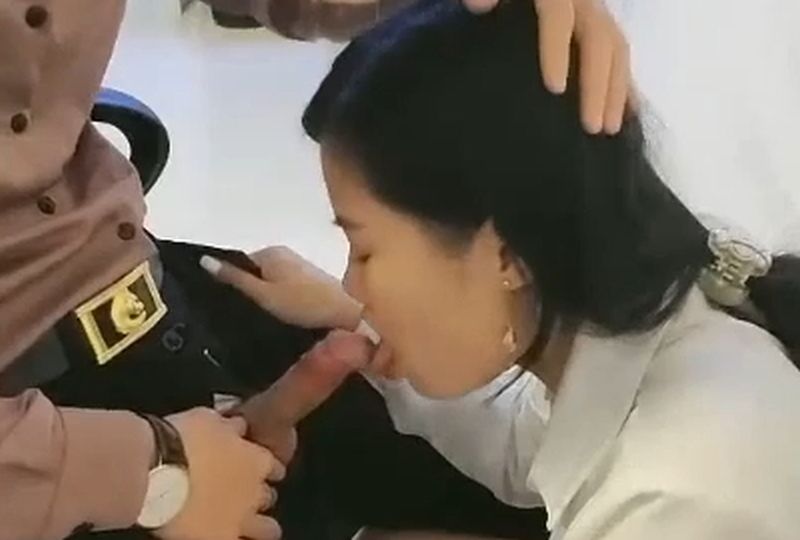 撸鸡巴中文AV
