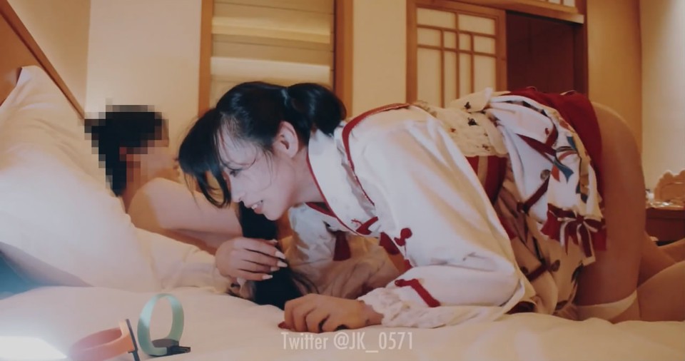 美女老师被c
