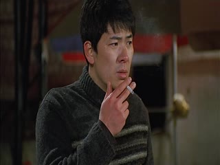 两个上面一个吃下边电影