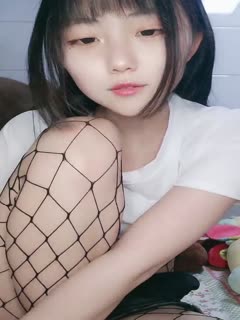 女人扒开尿口让男人爽